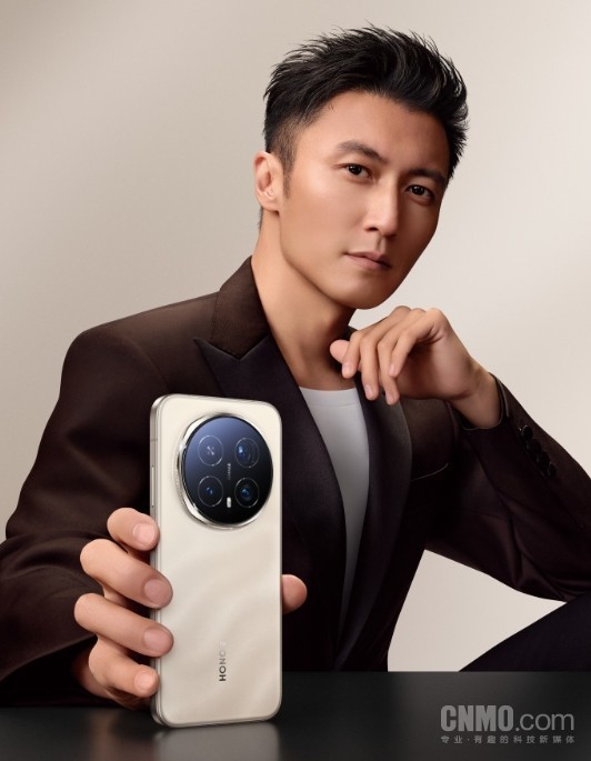 泸深在线 AI赋能硬件！荣耀宣布Magic8系列拥有“八大行业领先”